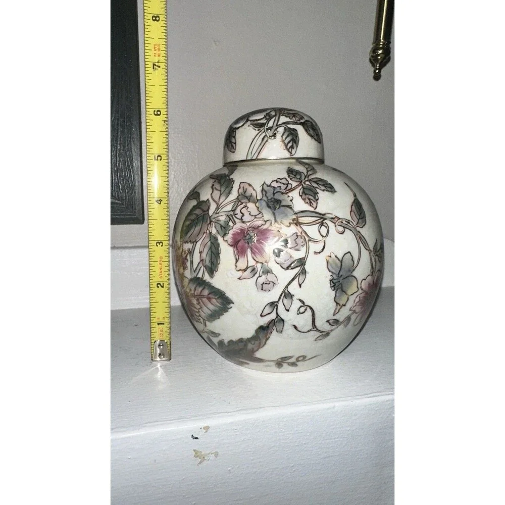 Asian Ginger Jar Vase 7.5” Tall Floral Gold Trim Chinese Pottery Vintage Toyo